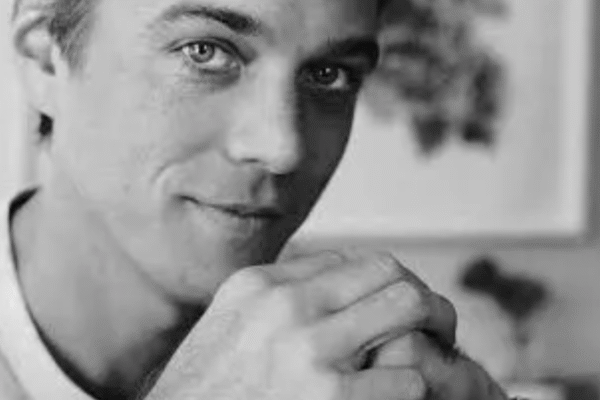 Jake Abel Age , Career, Family, Net Worth, Height Bio 2025.