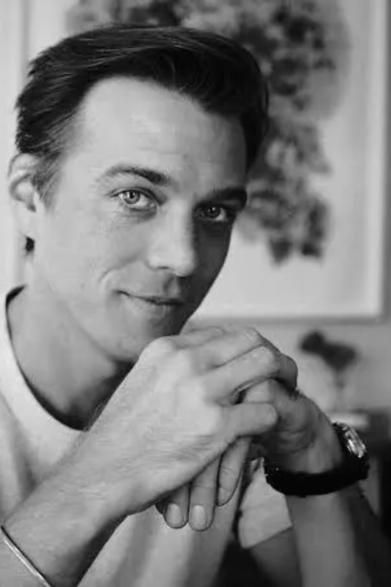 Jake Abel Age , Career, Family, Net Worth, Height Bio 2025.